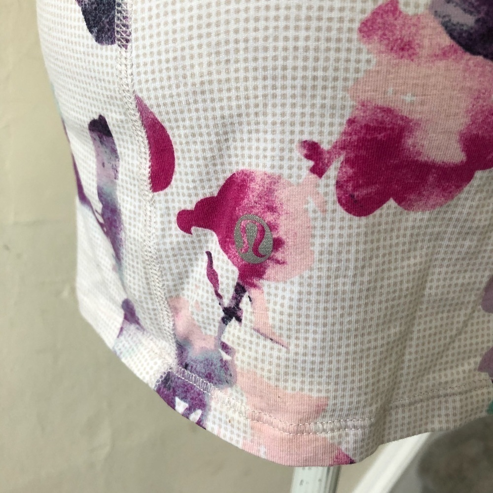Lululemon Blurred Blossoms Every Yogi Tank - Picture 6 of 9
